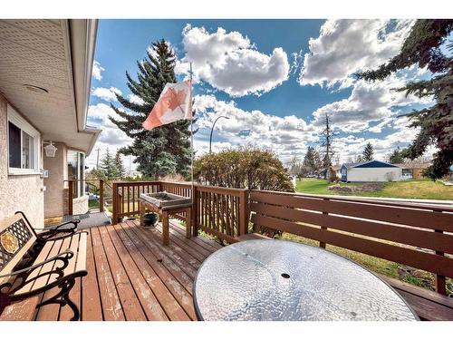 432 71 Avenue Se, Calgary, AB - Outdoor With Deck Patio Veranda