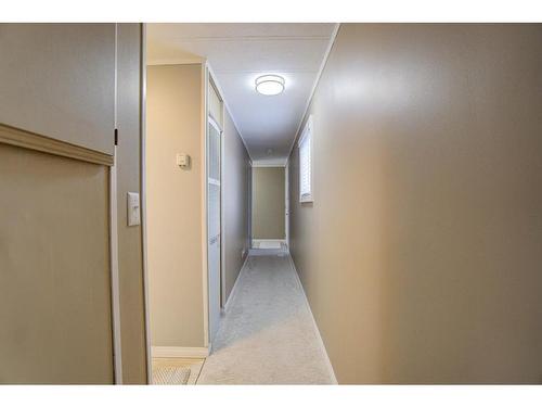 70 Westover Avenue, Claresholm, AB - Indoor Photo Showing Other Room