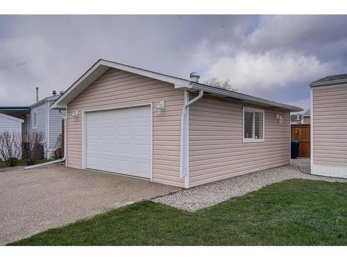 70 Westover Avenue, Claresholm, AB - Outdoor With Exterior