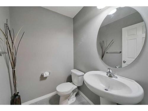 10811 Cityscape Drive Ne, Calgary, AB - Indoor Photo Showing Bathroom