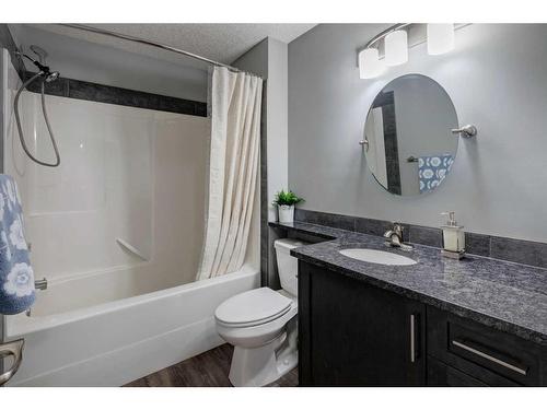 115 Bow Ridge Crescent, Cochrane, AB - Indoor Photo Showing Bathroom