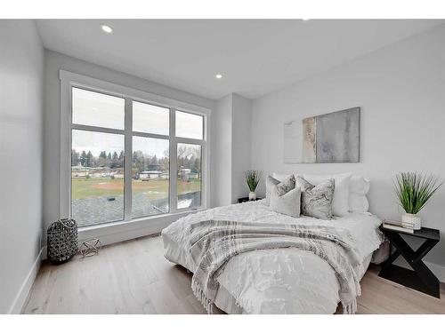 3420 Exshaw Road Nw, Calgary, AB - Indoor Photo Showing Bedroom