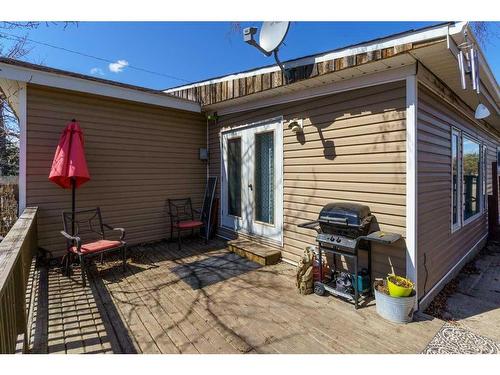 1239 Downie Street, Carstairs, AB - Outdoor With Exterior