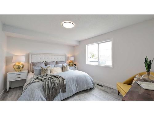 102 Somercrest Circle Sw, Calgary, AB - Indoor Photo Showing Bedroom