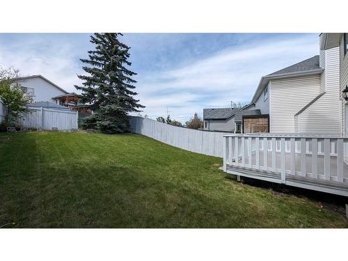 102 Somercrest Circle Sw, Calgary, AB - Outdoor With Backyard