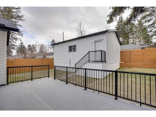 327 47 Avenue Sw, Calgary, AB - Outdoor With Exterior