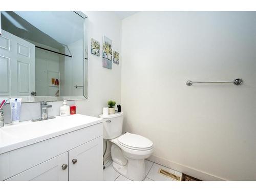 85 Martinbrook Road Ne, Calgary, AB - Indoor Photo Showing Bathroom