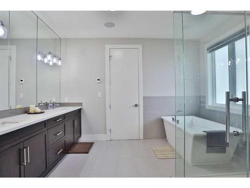 13 Damkar Drive, Rural Rocky View County, AB - Indoor Photo Showing Bathroom