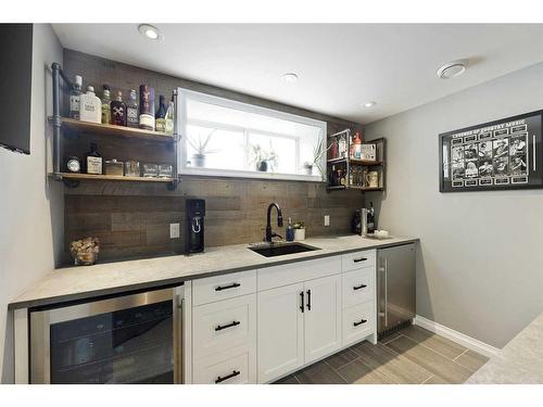 64 Reunion Close Nw, Airdrie, AB - Indoor Photo Showing Kitchen