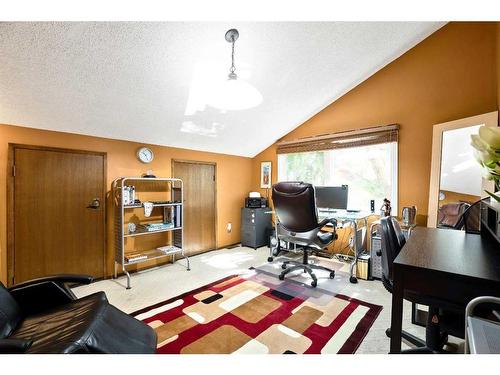 459 Cantrell Drive Sw, Calgary, AB - Indoor
