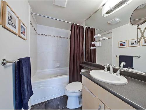 904-1088 6 Avenue Sw, Calgary, AB - Indoor Photo Showing Bathroom