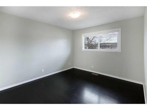 1183 Marcombe Crescent Ne, Calgary, AB - Indoor Photo Showing Other Room