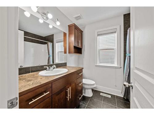 90 Royal Oak Drive Nw, Calgary, AB - Indoor Photo Showing Bathroom