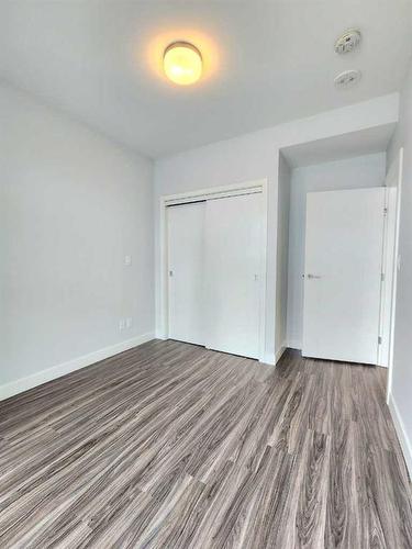 2501-530 3 Street Se, Calgary, AB - Indoor Photo Showing Other Room