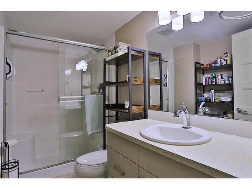 3309-450 Kincora Glen Road Nw, Calgary, AB - Indoor Photo Showing Bathroom