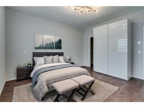 25 Elgin Meadows Green Se, Calgary, AB - Indoor Photo Showing Bedroom