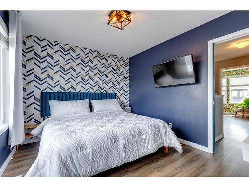 77 Amery Crescent, Crossfield, AB - Indoor Photo Showing Bedroom