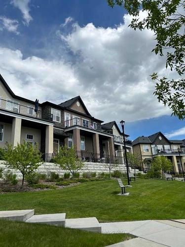30 Cranbrook Villas Se, Calgary, AB - Outdoor With Exterior