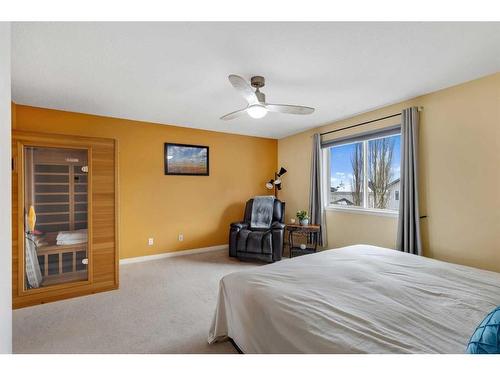 115 Valley Creek Crescent Nw, Calgary, AB - Indoor Photo Showing Bedroom