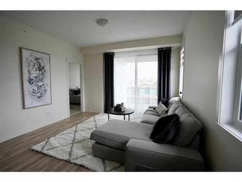 5404-15 Sage Meadows Landing Nw, Calgary, AB - Indoor Photo Showing Living Room