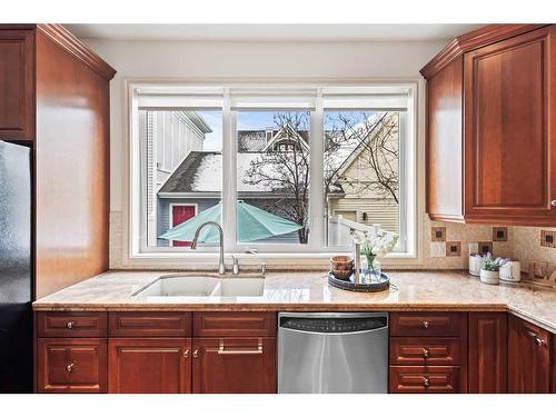 4024 Garrison Boulevard Sw, Calgary, AB - Indoor Photo Showing Kitchen With Double Sink
