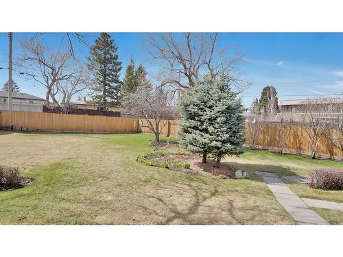 53 White Oak Crescent Sw, Calgary, AB - Outdoor With Backyard