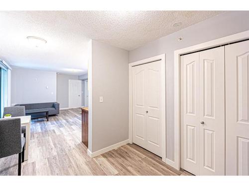 411-1111 6 Avenue Sw, Calgary, AB - Indoor Photo Showing Bedroom