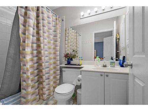 195 Bridlewood Way Sw, Calgary, AB - Indoor Photo Showing Bathroom