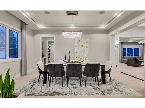 2543 11 Avenue Nw, Calgary, AB - Indoor Photo Showing Dining Room