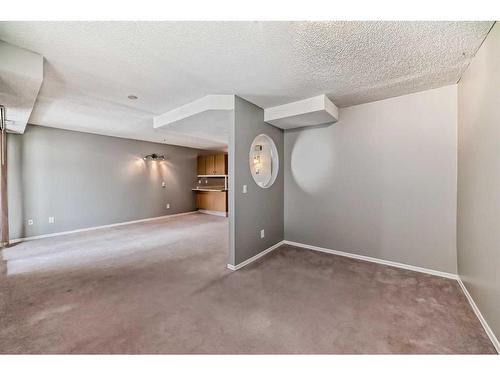 14-3015 51 Street Sw, Calgary, AB - Indoor Photo Showing Other Room