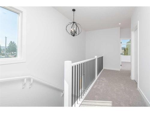 4510 72 Street Nw, Calgary, AB - Indoor Photo Showing Other Room