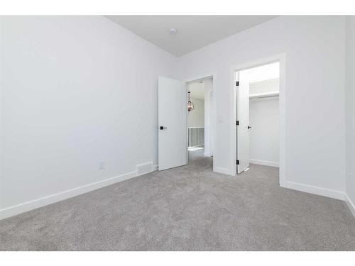 4510 72 Street Nw, Calgary, AB - Indoor Photo Showing Other Room