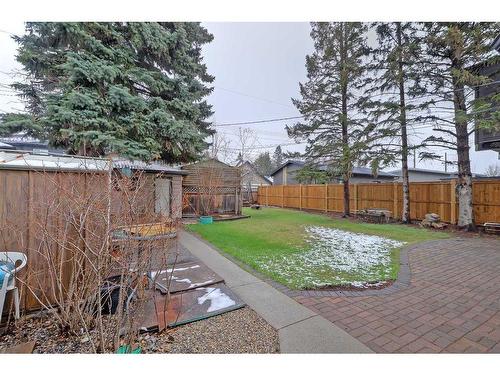 5016 22 Street Sw, Calgary, AB - Outdoor With Backyard