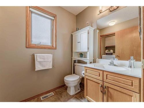 339 Citadel Hills Place Nw, Calgary, AB - Indoor Photo Showing Bathroom