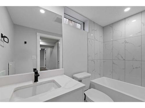 411 Foritana Road Se, Calgary, AB - Indoor Photo Showing Bathroom