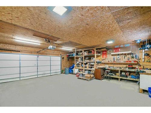 12 Cedardale Crescent Sw, Calgary, AB - Indoor Photo Showing Garage