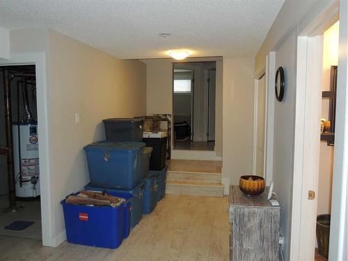 2715 Canmore Road Nw, Calgary, AB - Indoor Photo Showing Other Room