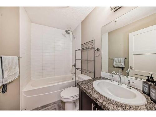 202-518 33 Street Nw, Calgary, AB - Indoor Photo Showing Bathroom
