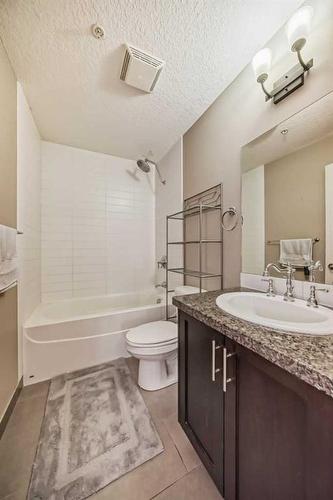 202-518 33 Street Nw, Calgary, AB - Indoor Photo Showing Bathroom