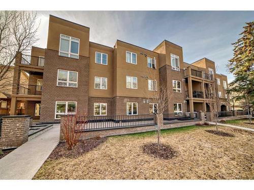 202-518 33 Street Nw, Calgary, AB - Outdoor With Exterior