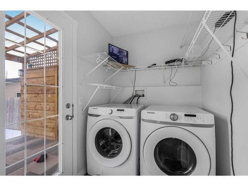 18 Taralea Crescent Ne, Calgary, AB - Indoor Photo Showing Laundry Room