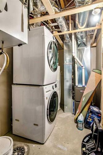 57 Masters Street Se, Calgary, AB - Indoor Photo Showing Laundry Room