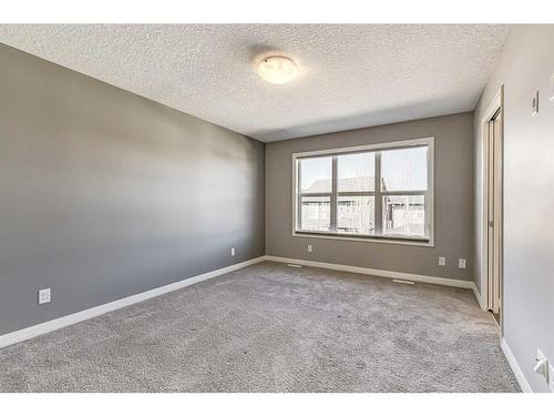 69 Evansfield Park Nw, Calgary, AB - Indoor Photo Showing Other Room