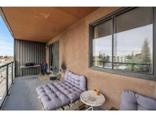 401-1900 25A Street Sw, Calgary, AB - Outdoor With Balcony With Exterior