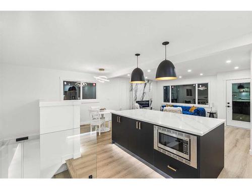19 Arbour Crescent Se, Calgary, AB - Indoor Photo Showing Kitchen