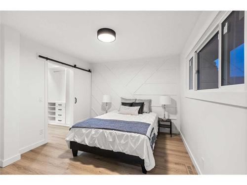 19 Arbour Crescent Se, Calgary, AB - Indoor Photo Showing Bedroom