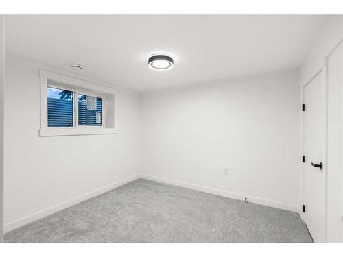 19 Arbour Crescent Se, Calgary, AB - Indoor Photo Showing Other Room