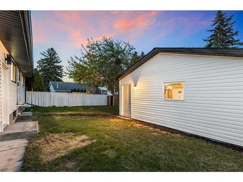 19 Arbour Crescent Se, Calgary, AB - Outdoor With Exterior