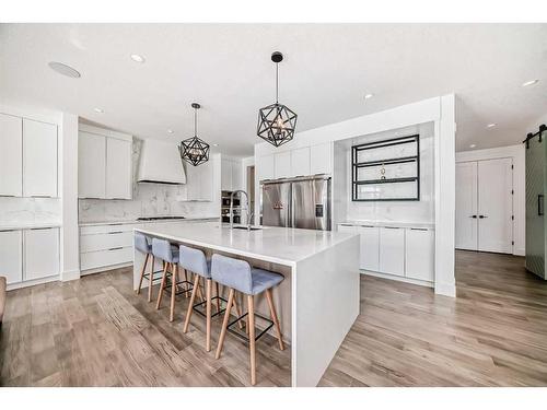 59 Timberline Point Sw, Calgary, AB - Indoor Photo Showing Kitchen With Upgraded Kitchen