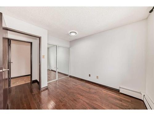 202-1613 11 Avenue Sw, Calgary, AB - Indoor Photo Showing Other Room